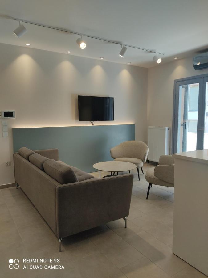 Blue Rose Luxury And Comfort Apartment At The Centre Of Preveza Esterno foto